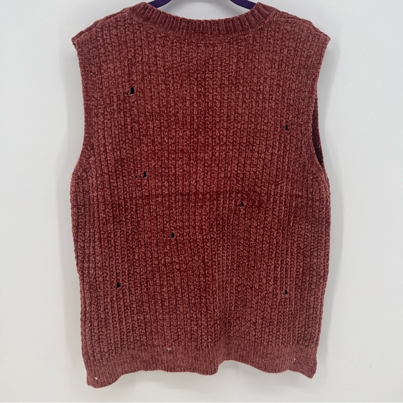 POL Sweater Vest Womens Faded Burgundy V-Neck Distressed Look Soft Feel NWOT - Picture 2 of 16